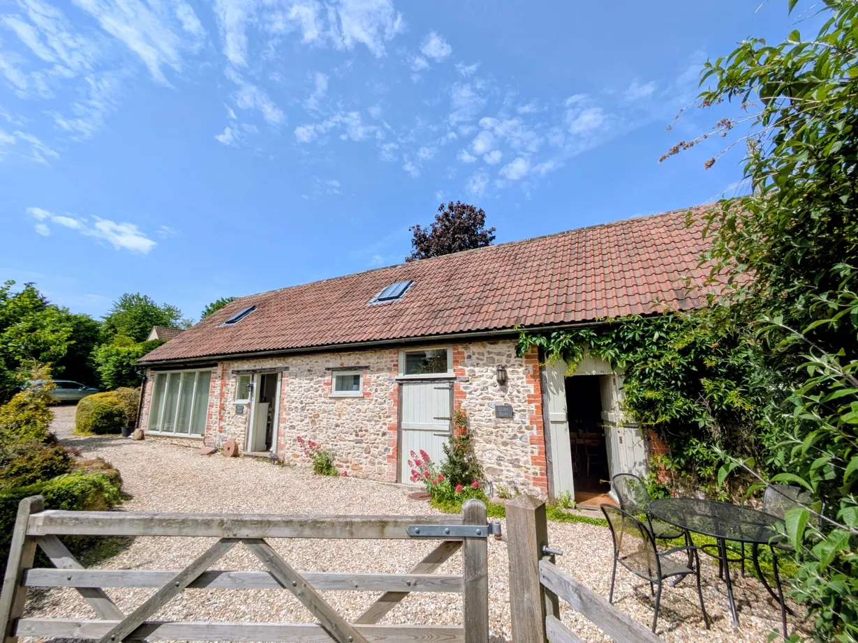 Pippin Cottage and The Cider Barn side by side at Lakehayes